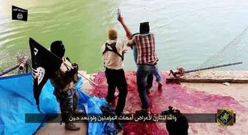 جنایات داعش در پایگاه اسپایکر: صدها دانشجو را کشته و به آب انداختند