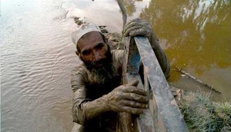 شمار قربانیان در افغانستان احتمال می رود به2500 نفر برسد